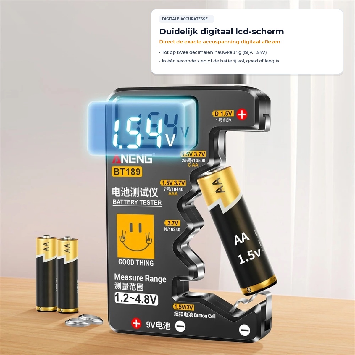 Lcd-scherm toont de spanning