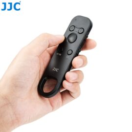 JJC BTR-S1 - Sony Remote Control in de hand