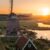 Workshop dronevliegen: molen aan het water bij zonsondergang, vanuit de drone